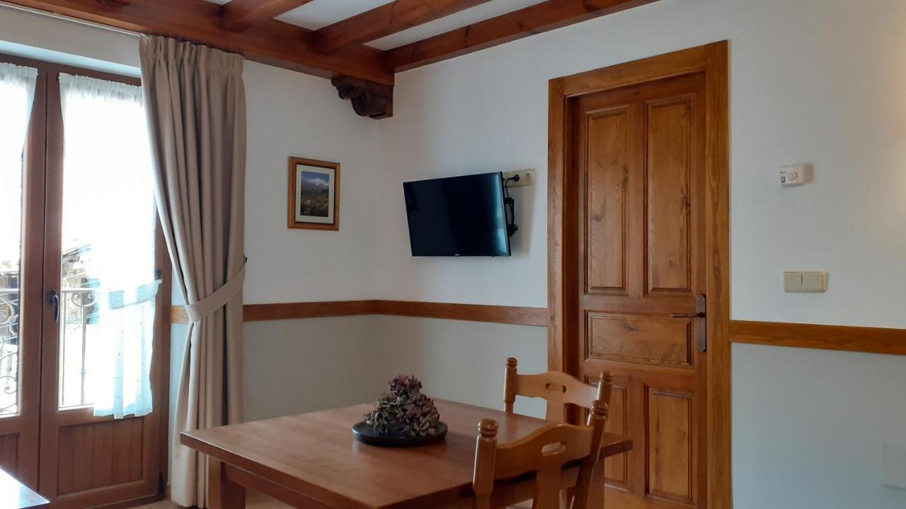 קוסגאיה Apartamentos El Haya מראה חיצוני תמונה