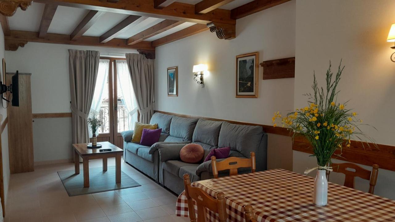 קוסגאיה Apartamentos El Haya מראה חיצוני תמונה