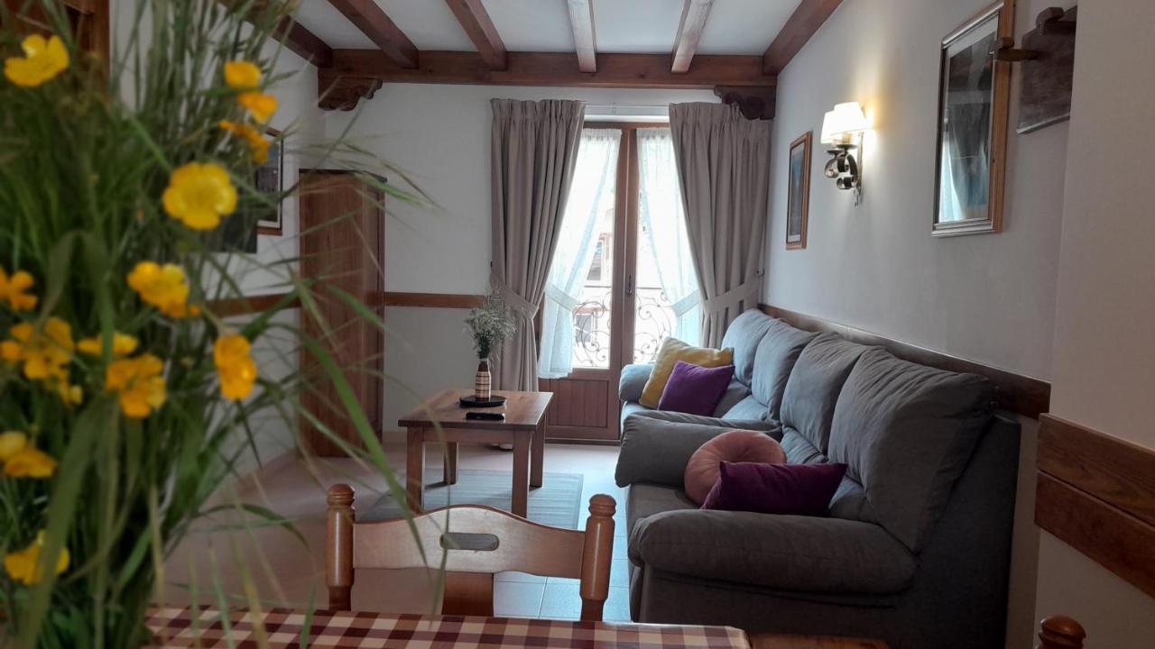 קוסגאיה Apartamentos El Haya מראה חיצוני תמונה